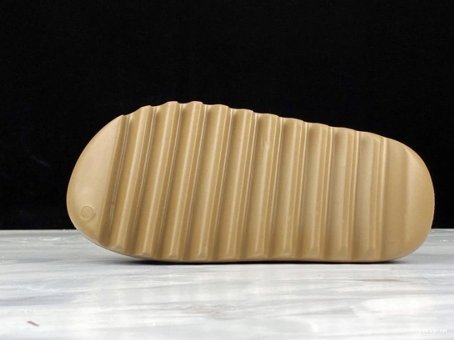 FV8425 Adidas Yeezy Earth Brown Slide 0825